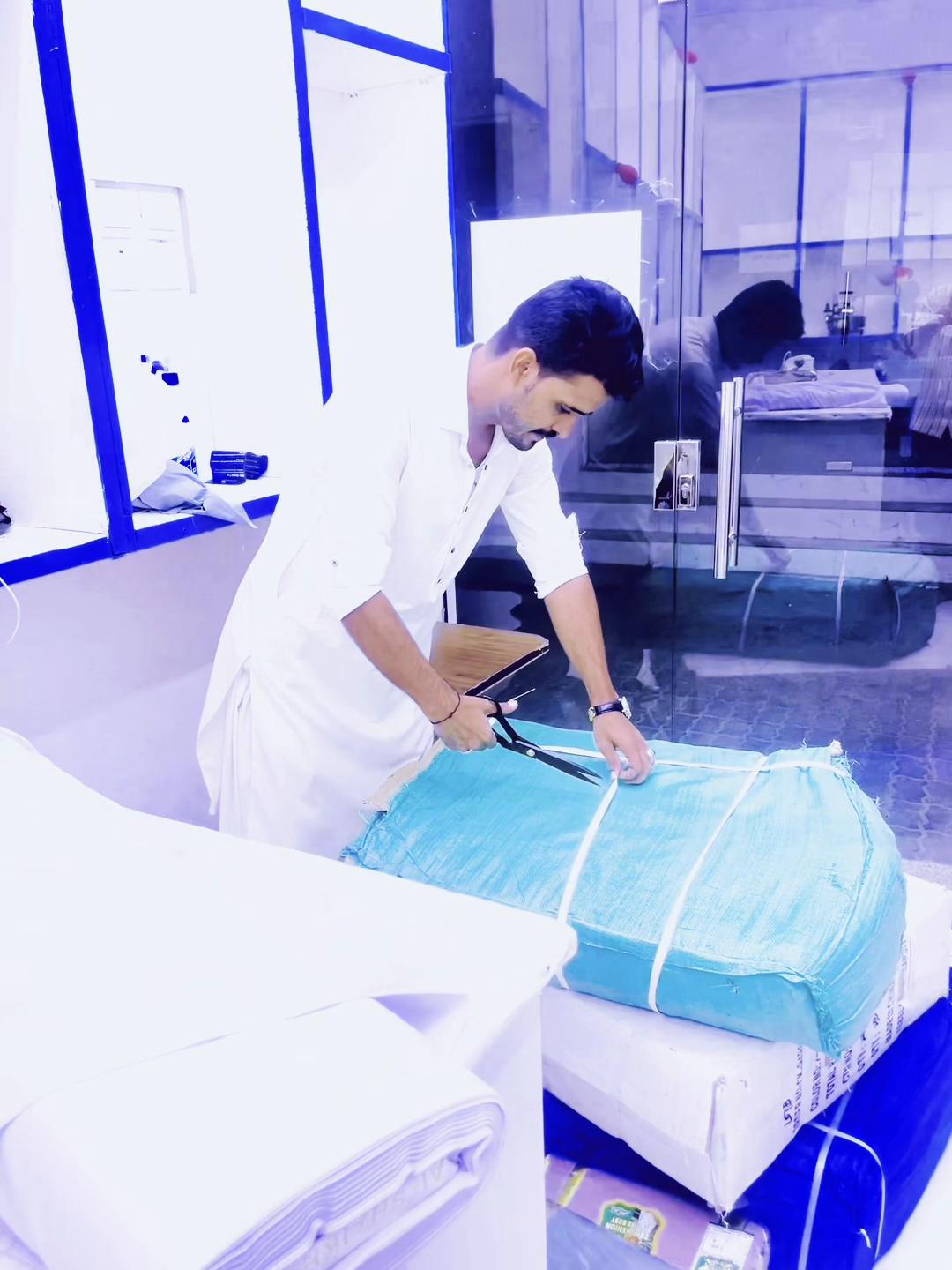 @Zam Zam stich 🧵🪡