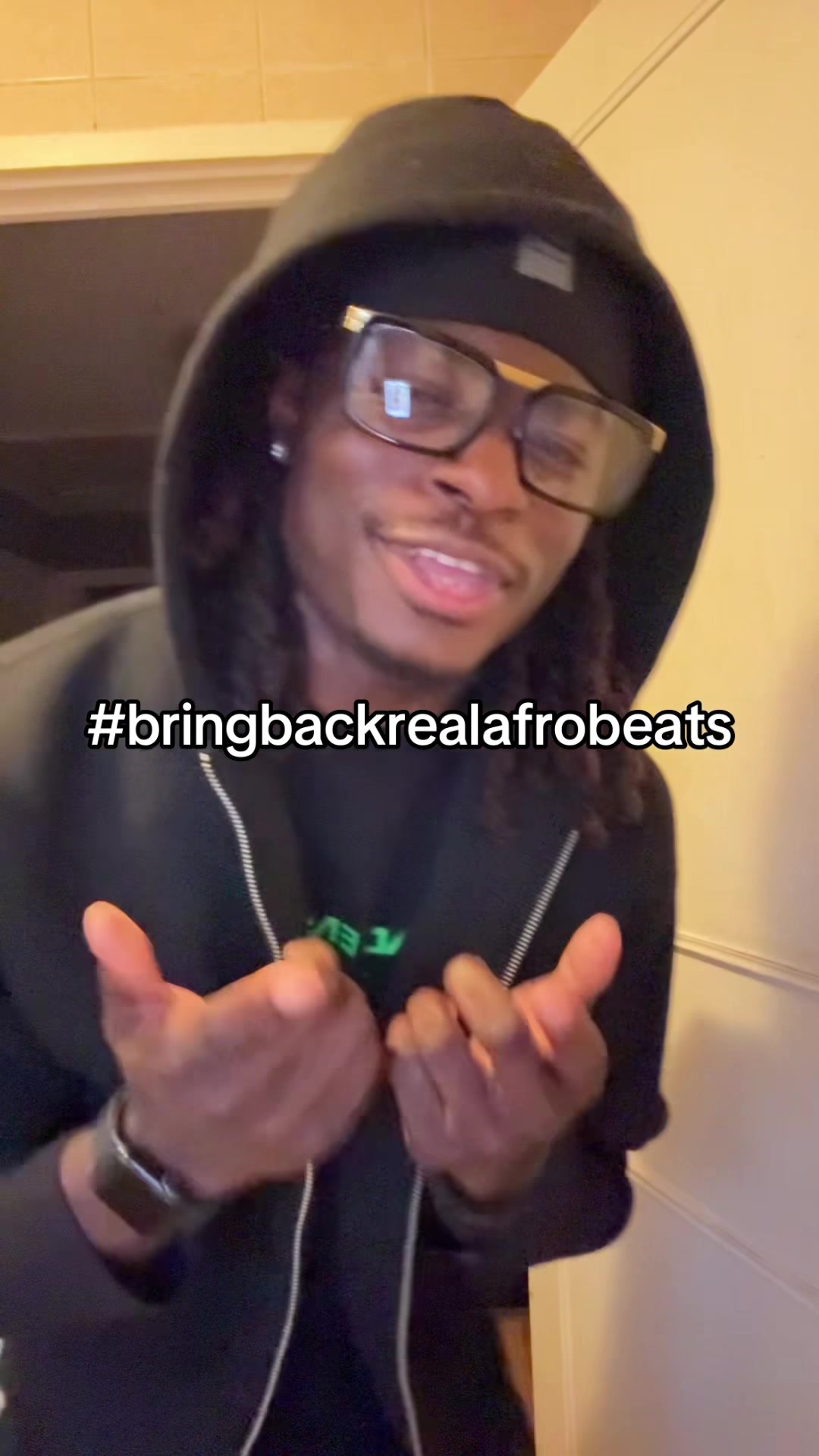 @wH