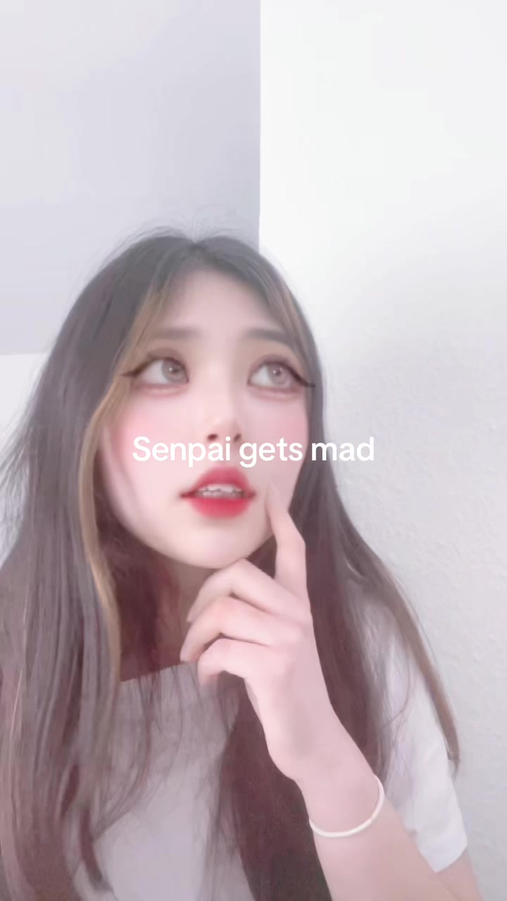 @𝑬 ୨୧