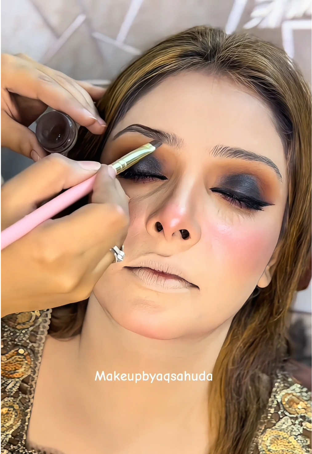 @Makeupbyaqsahuda