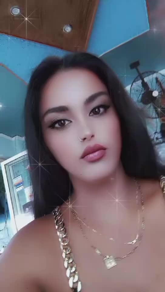@♥️Xhensila Sula♥️
