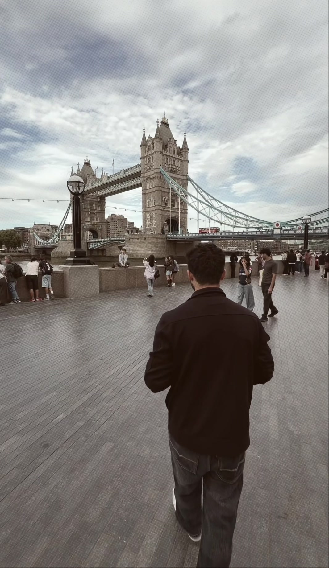 @KARANVEER SINGH🇬🇧