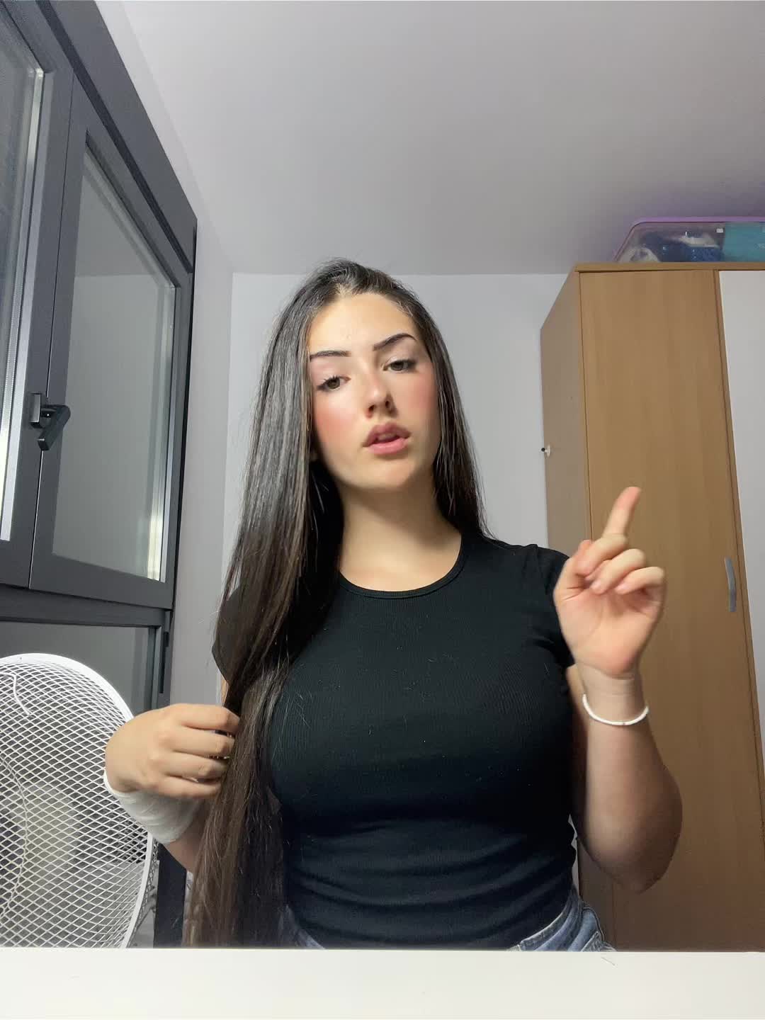 @𝓐𝔃𝓪𝓱𝓪𝓻𝓪🤍