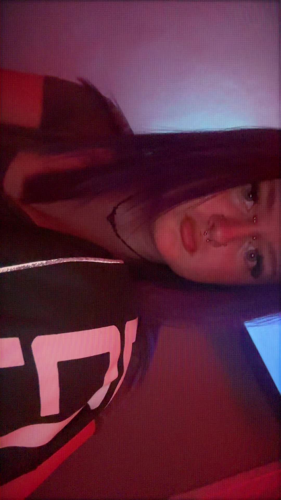 @Meow💕🚬