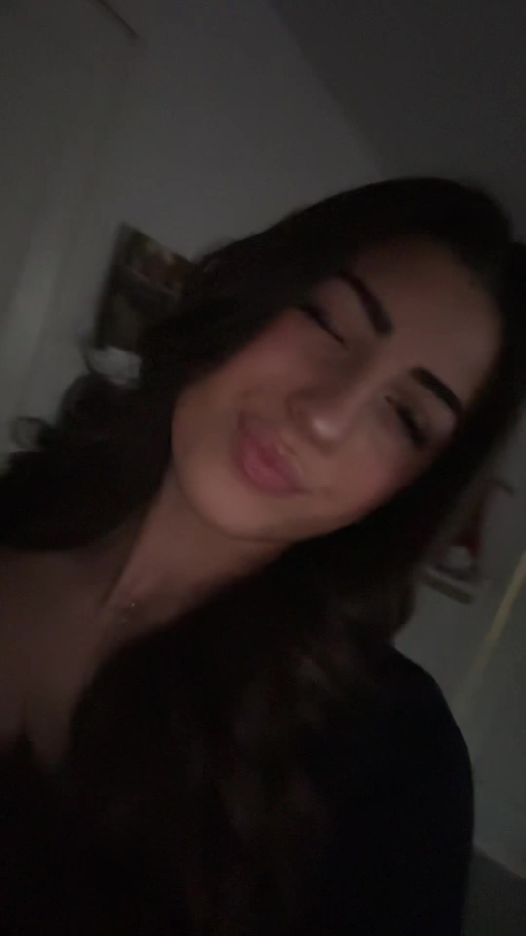 @𝐸𝑙𝑒𝑐𝑡𝑟𝑎 ꨄ
