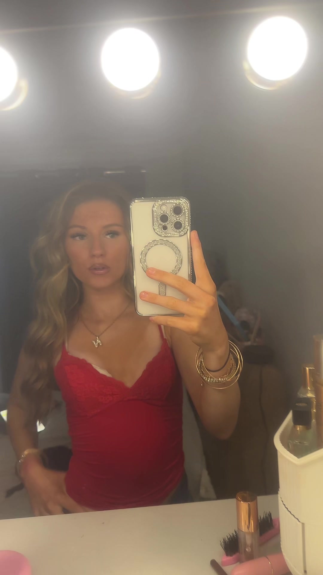@𝐍.𝐋👸🏼💋