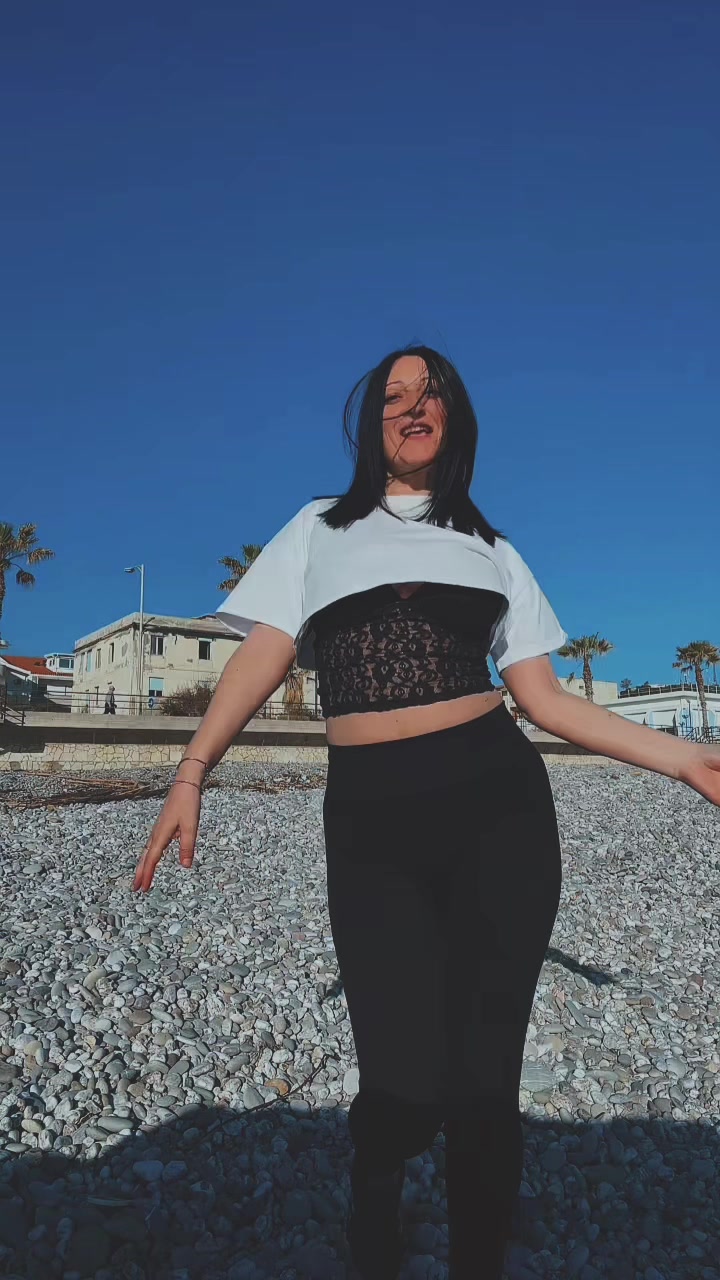 @Laura Costanzo