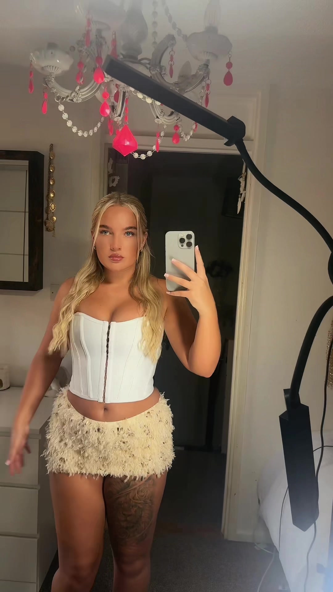 @Rhi🤍🌶️