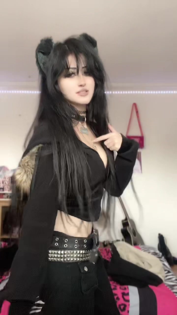 @r4venbarkz