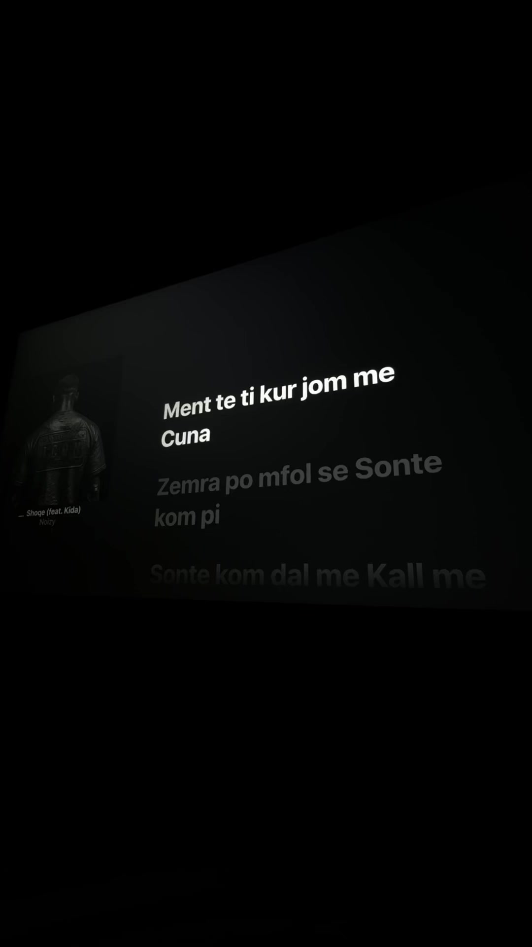 @🎧