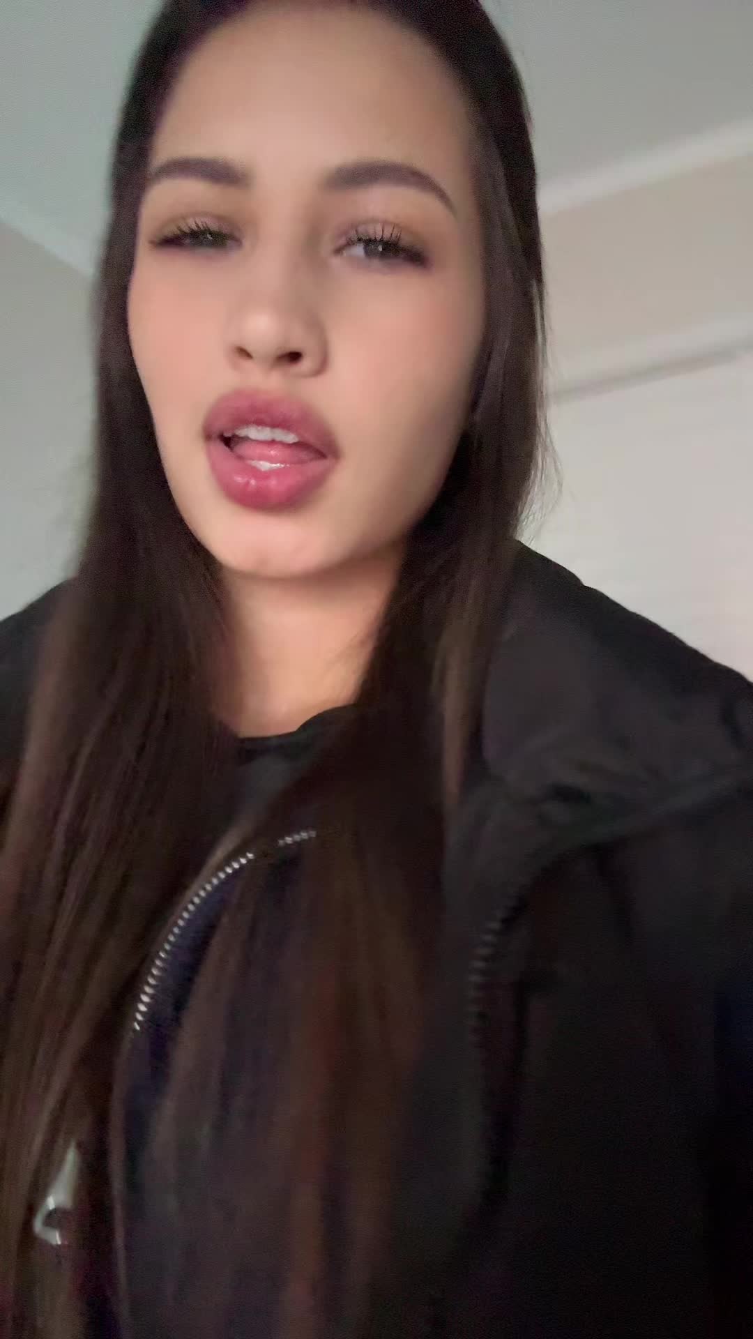 @VI