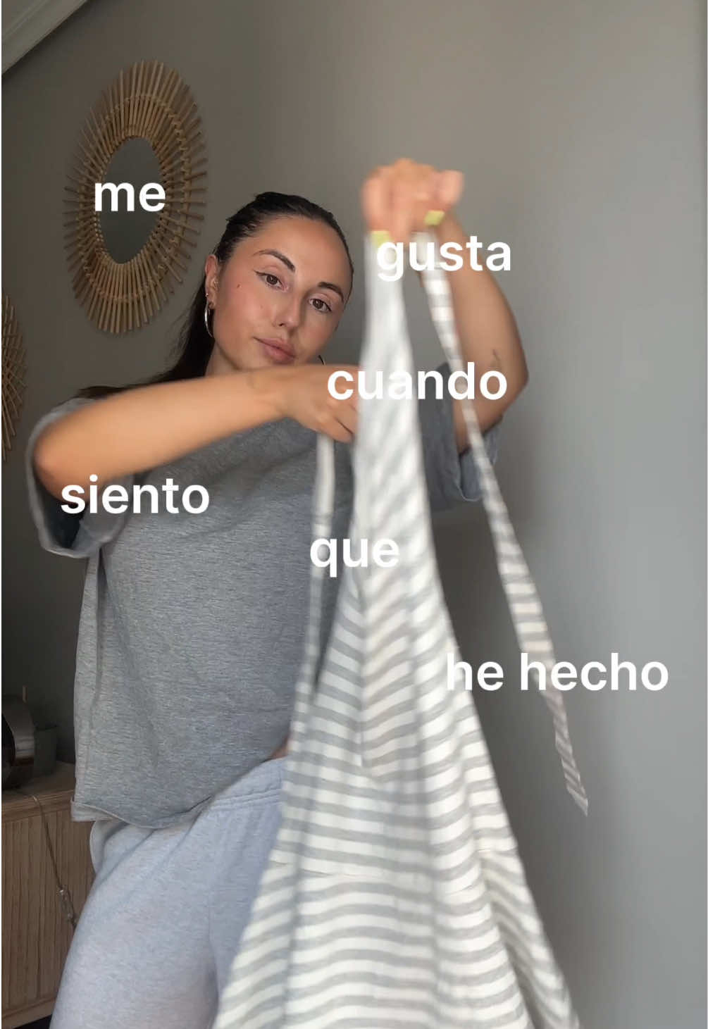 @laura ☆⋆ ˚｡⋆