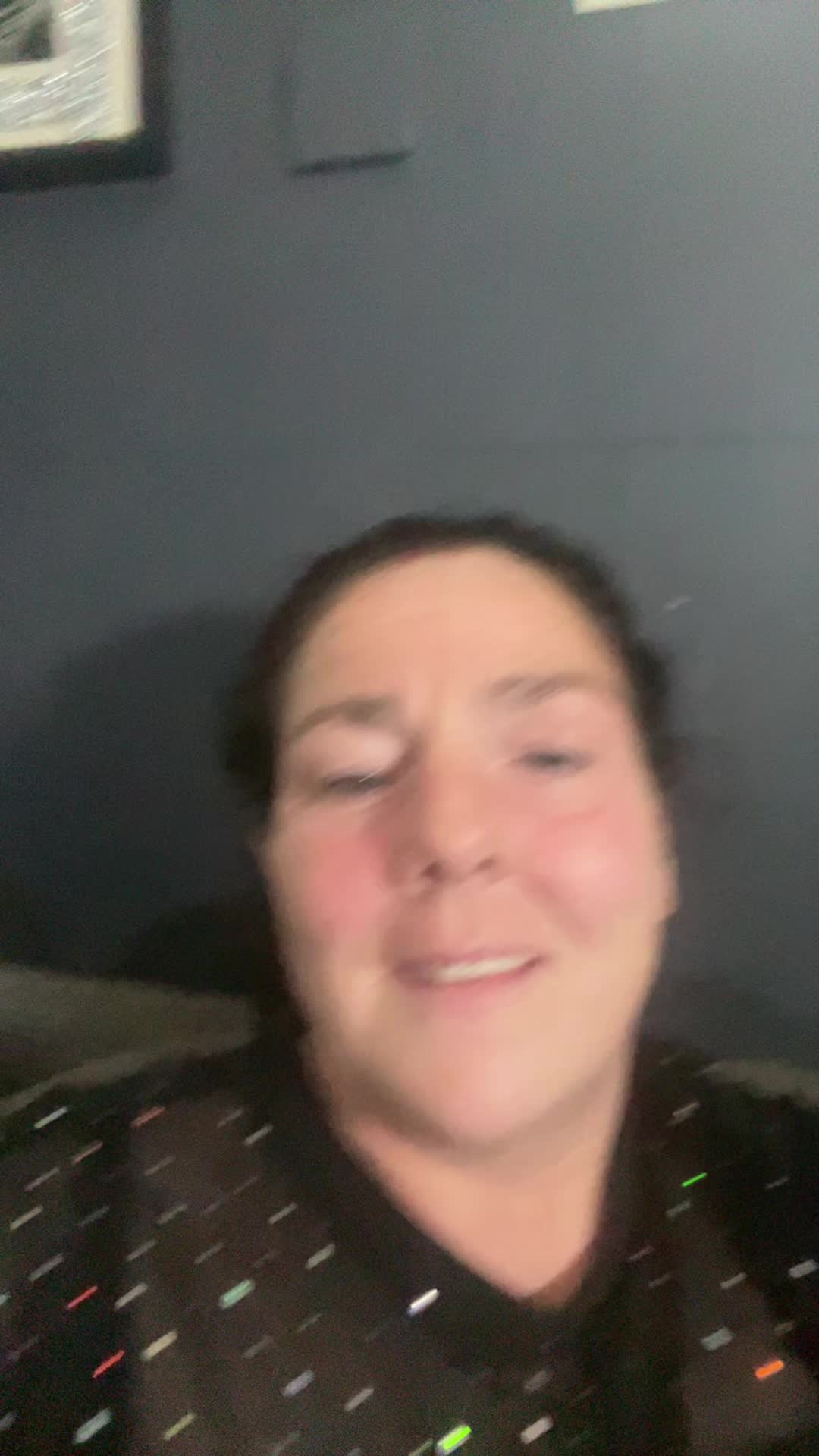 @xxx Lisa proud mother of 7 xx