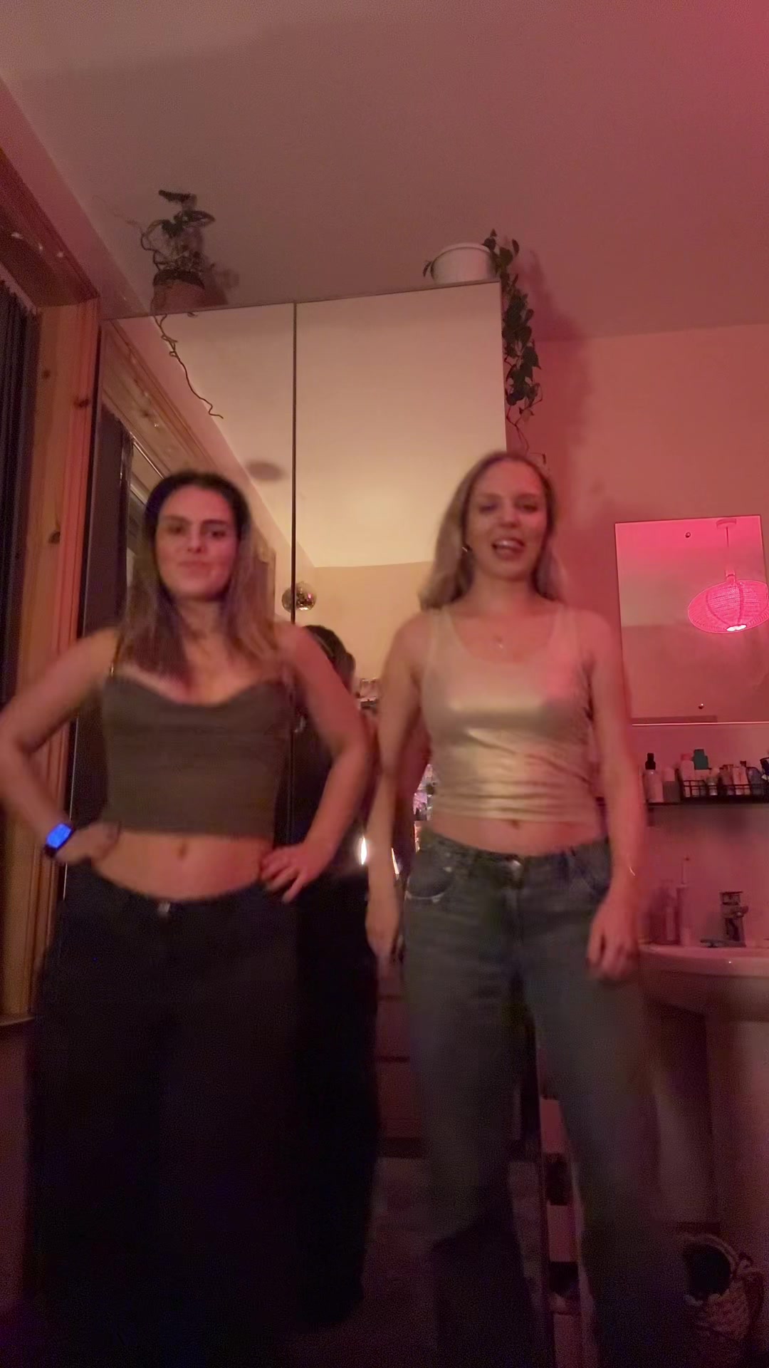 @Elise