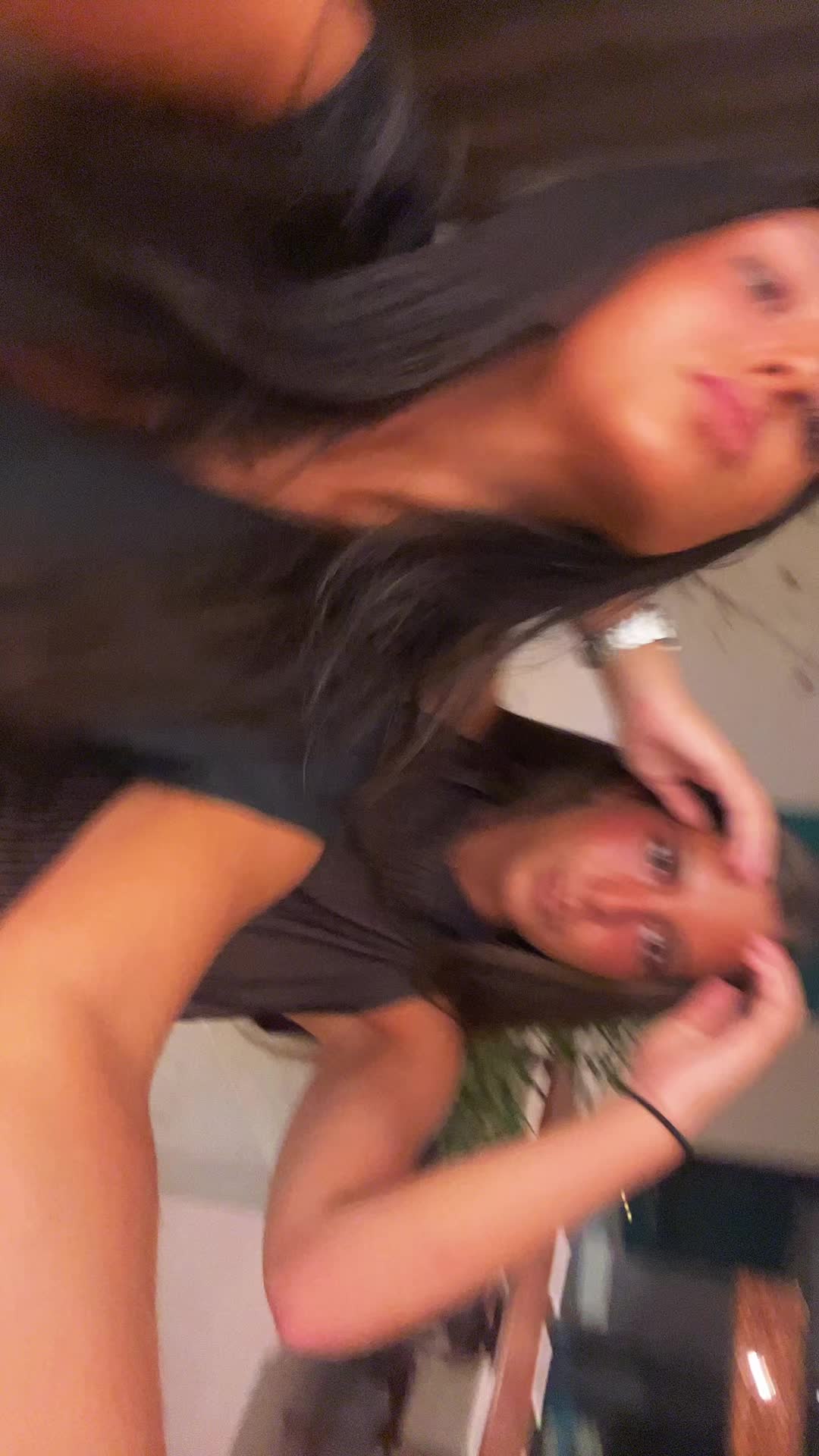 @adrianagago