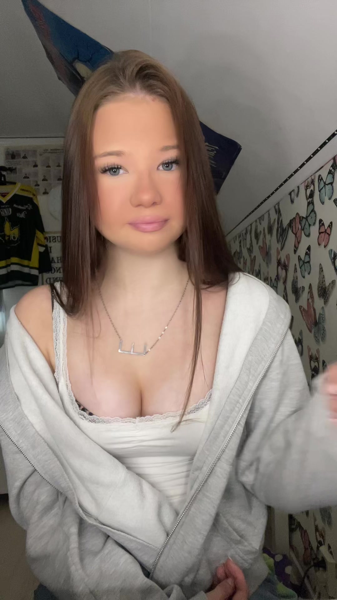 @𝓔𝓿𝓮𝓵𝓲𝓷𝓪