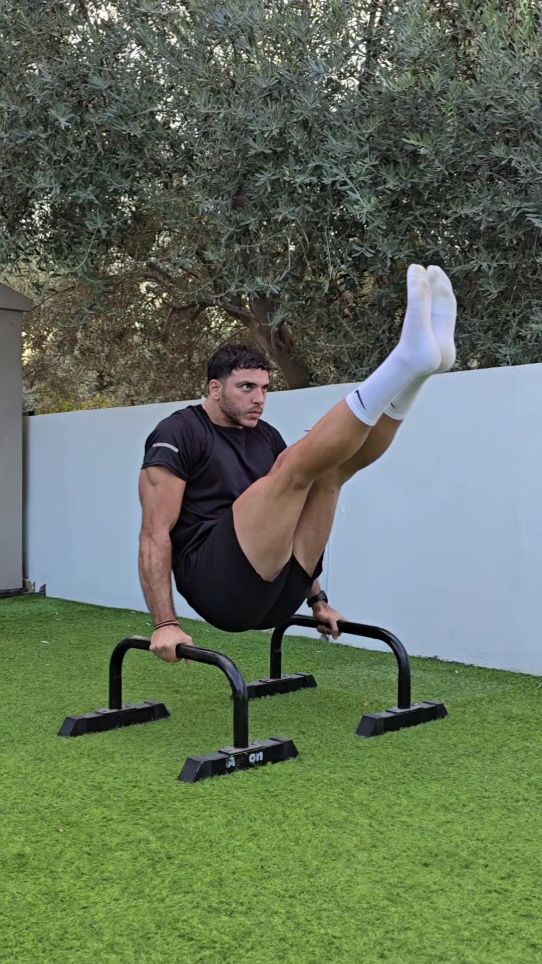 @Spyros | Calisthenics coach