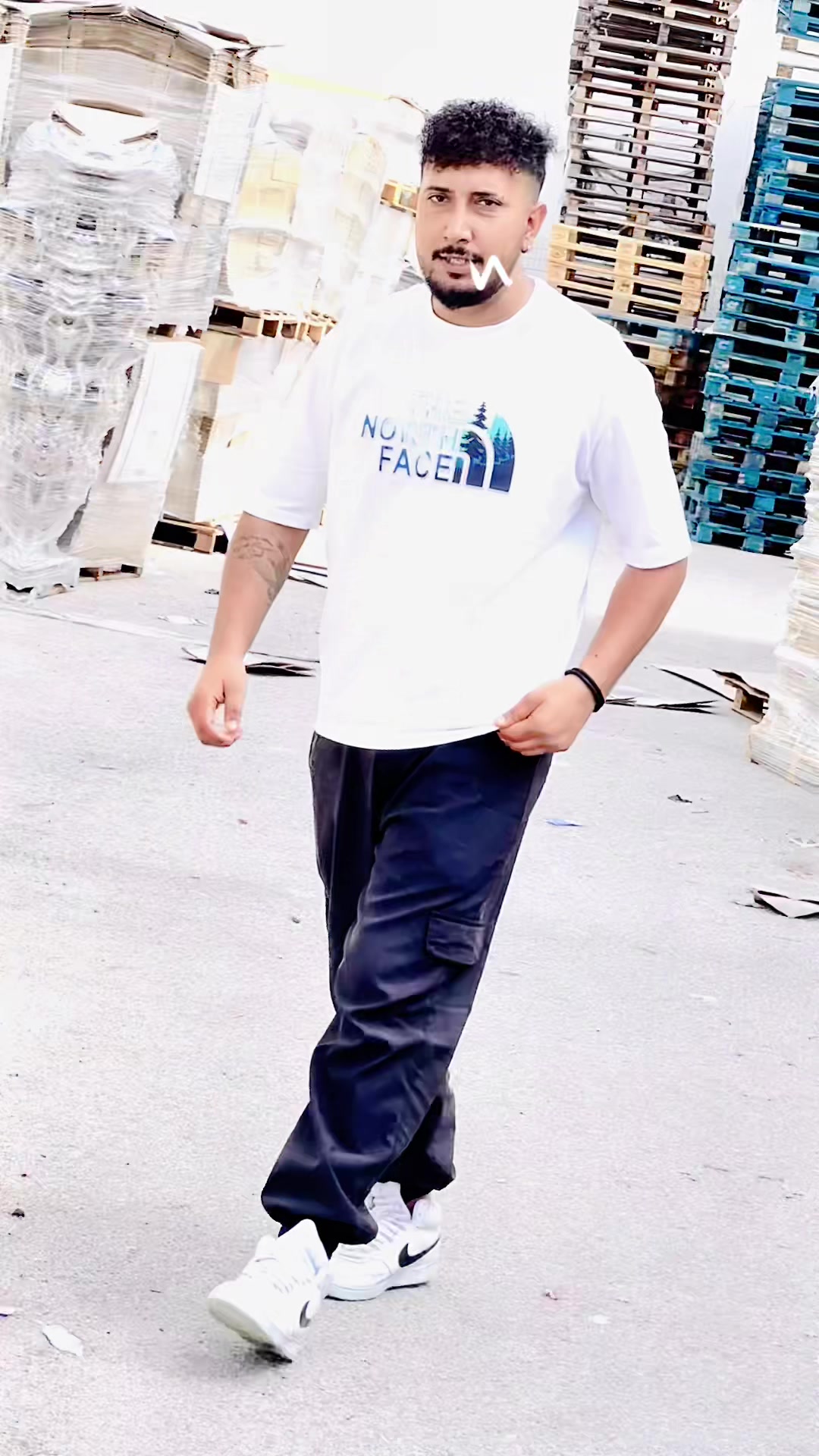 @Mr✰𝐆aᴜʀaᴠ♤࿐
