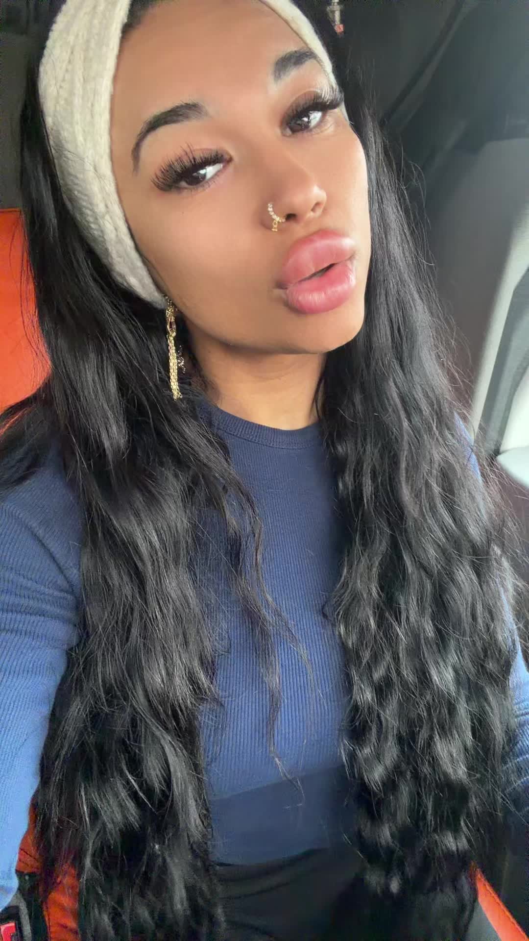 @Ayla_Christine