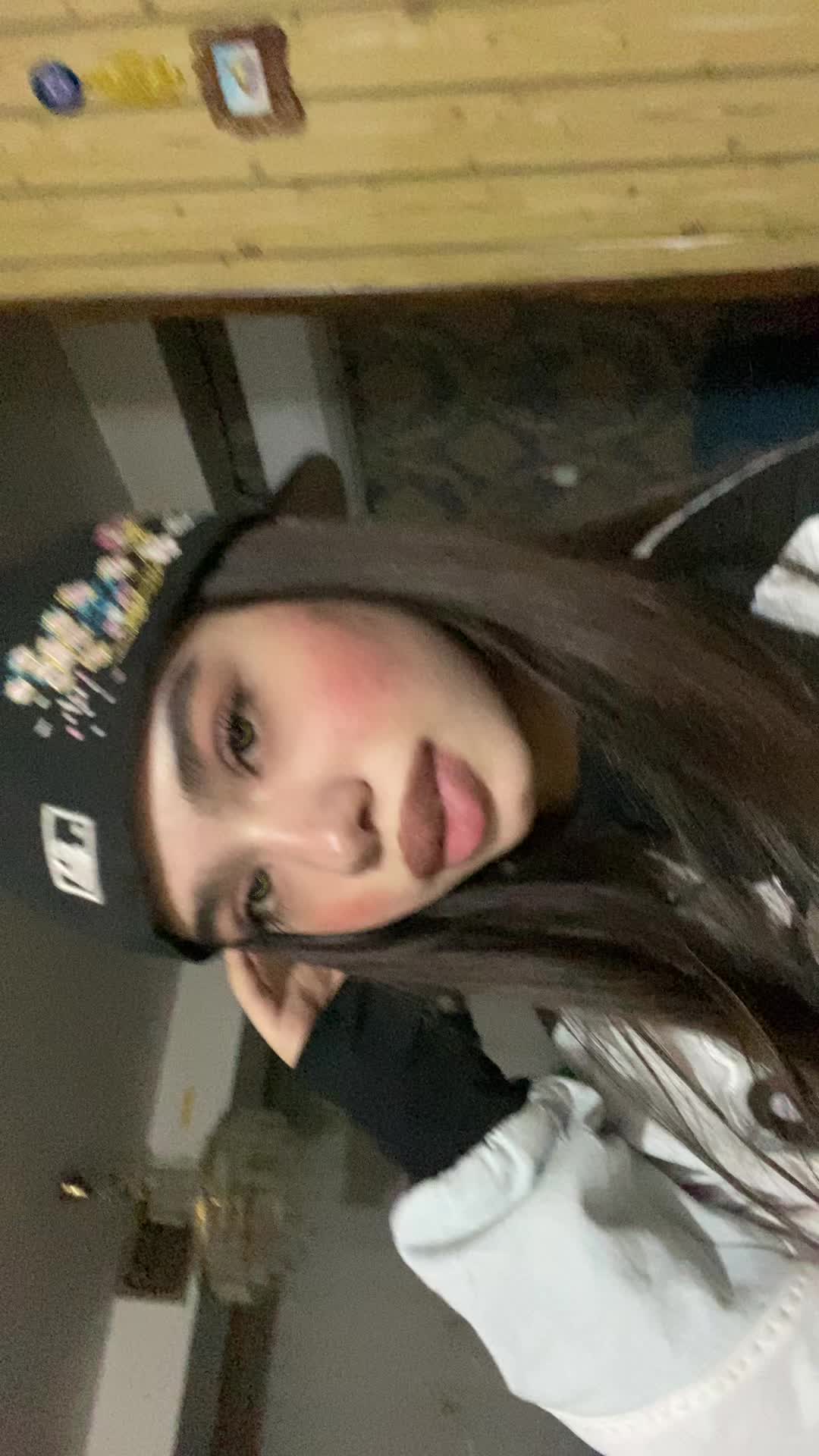 @tina