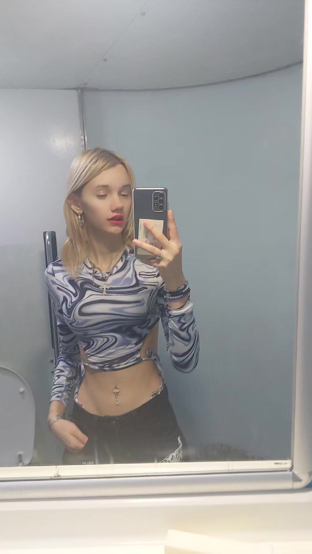 @ITS_NOT_EMILIA❤️❤️