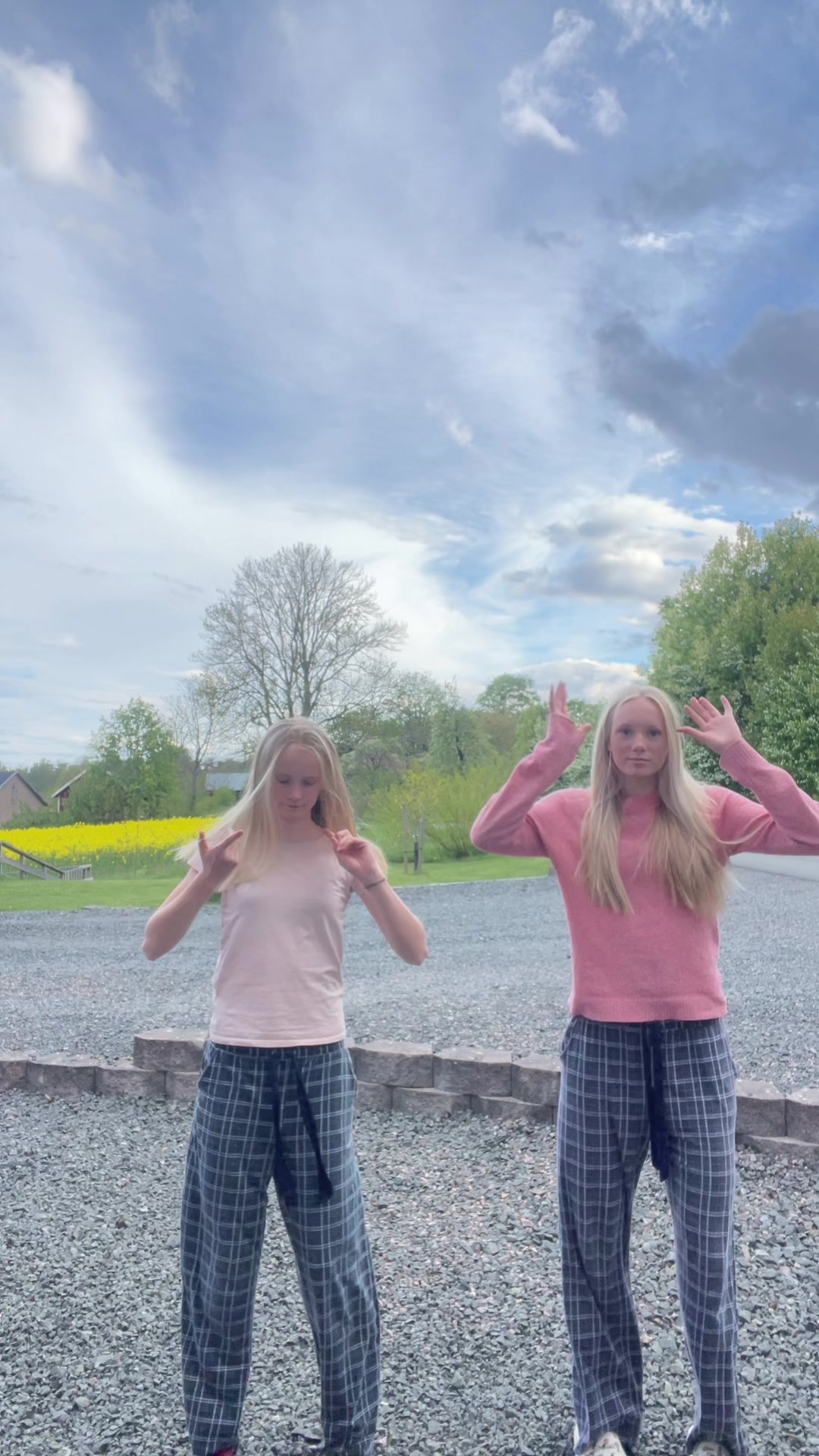 @𝒽ℯ𝒹𝓋𝒾𝑔