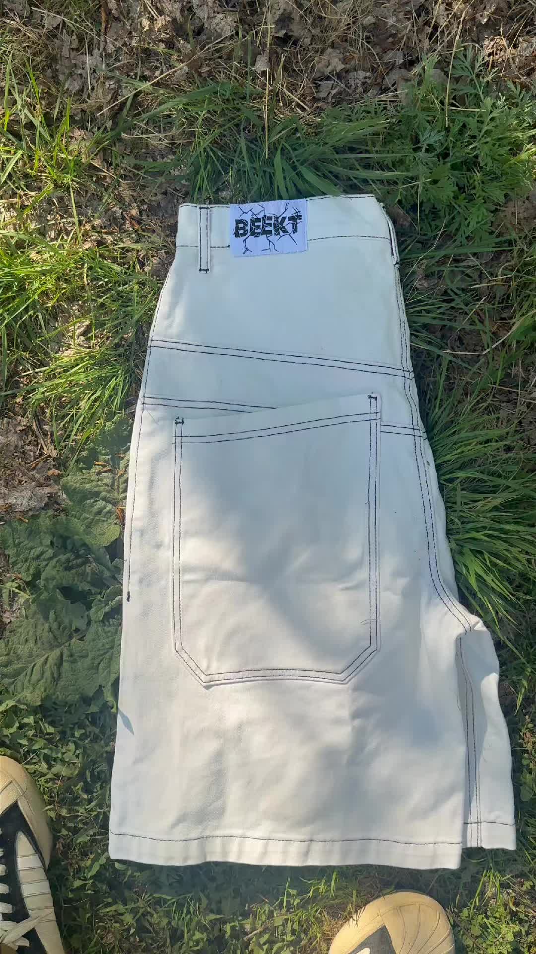 @Beekt