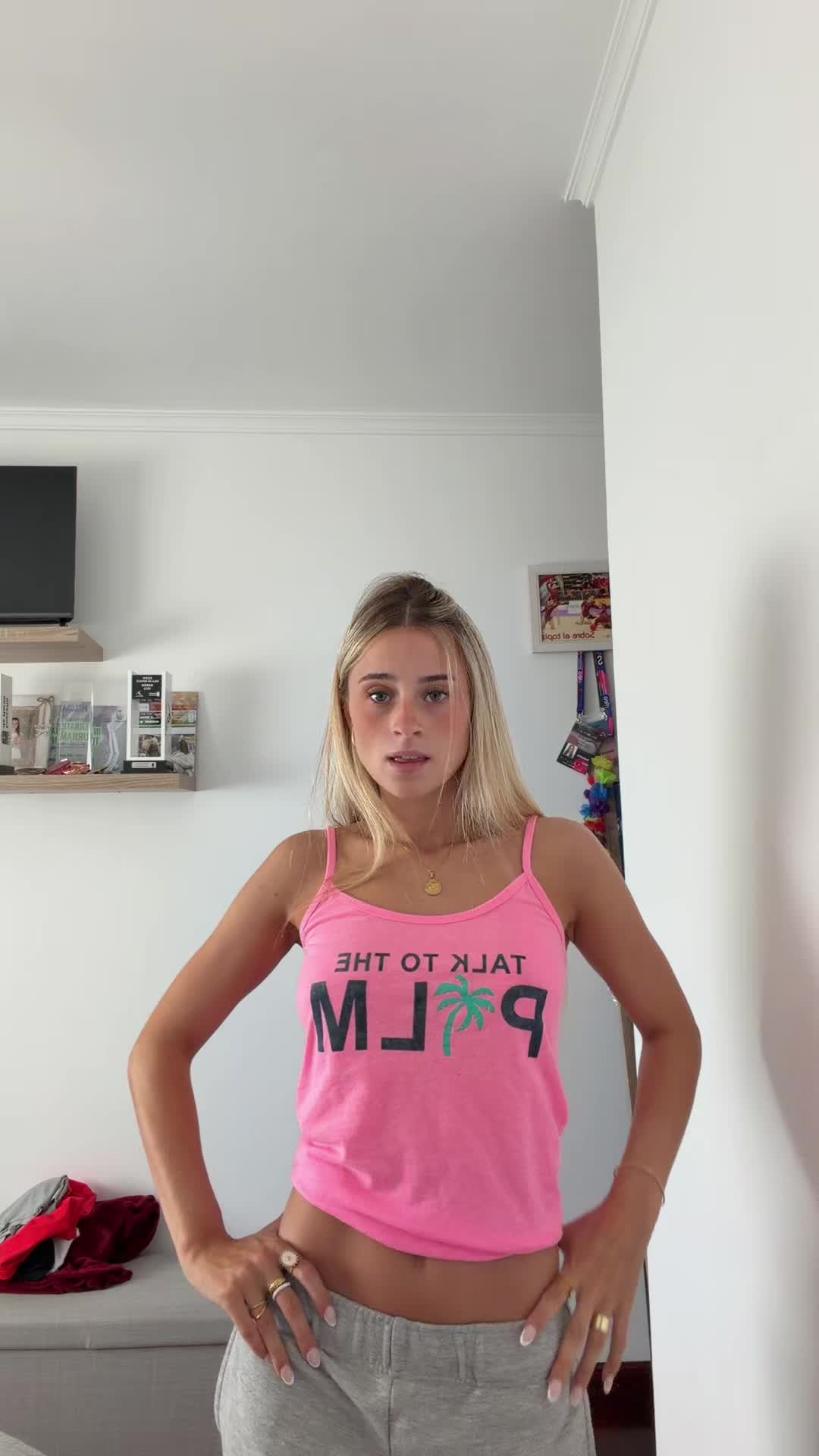 @luciaarivaas_