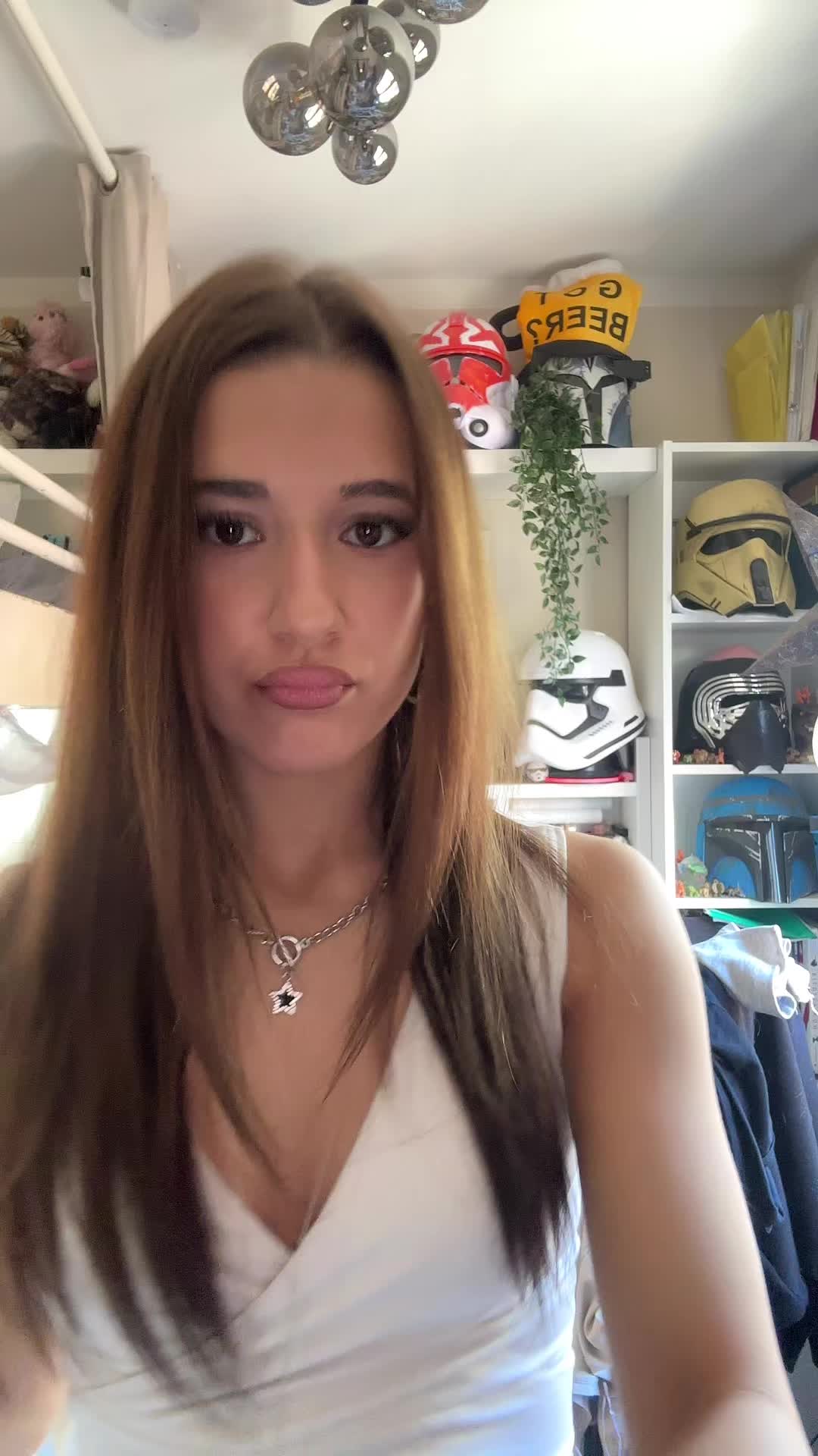 @ꫀꪶⅈડꪖ