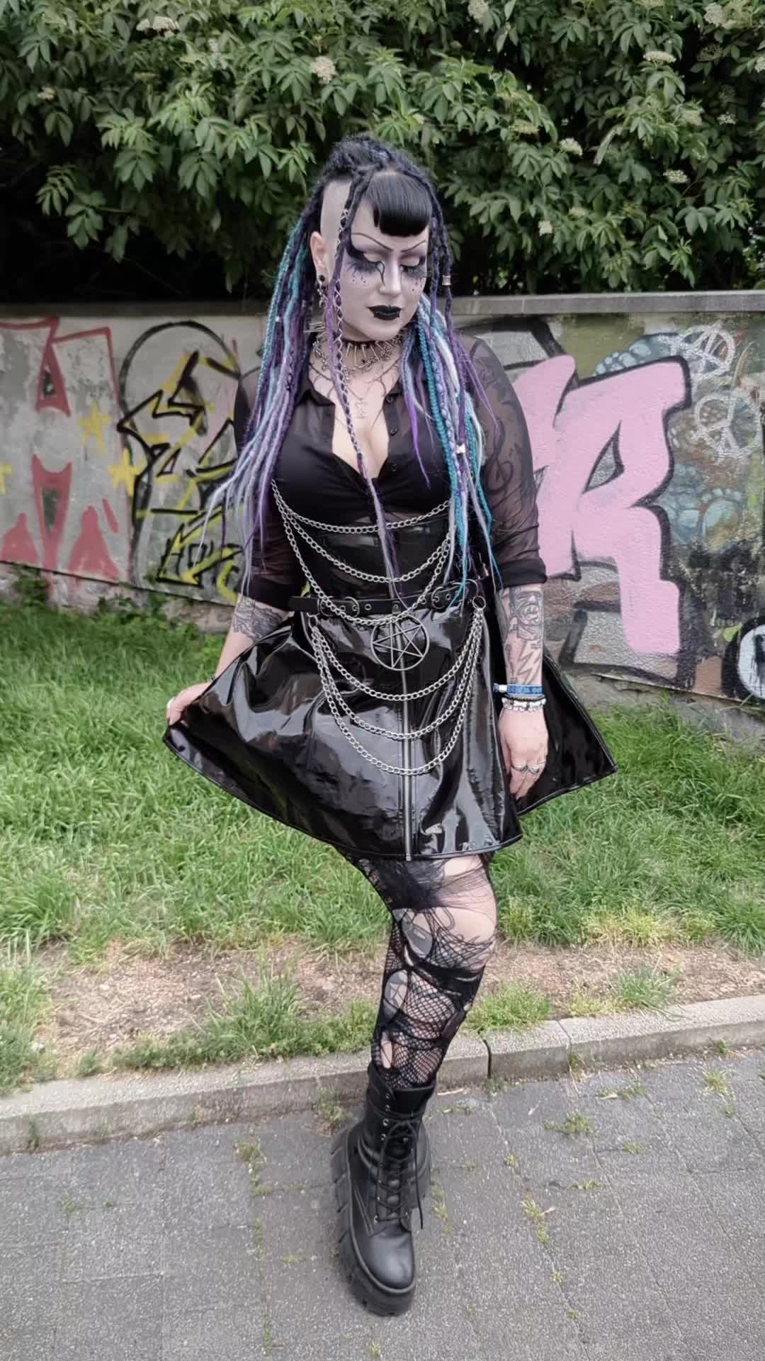@lilachris