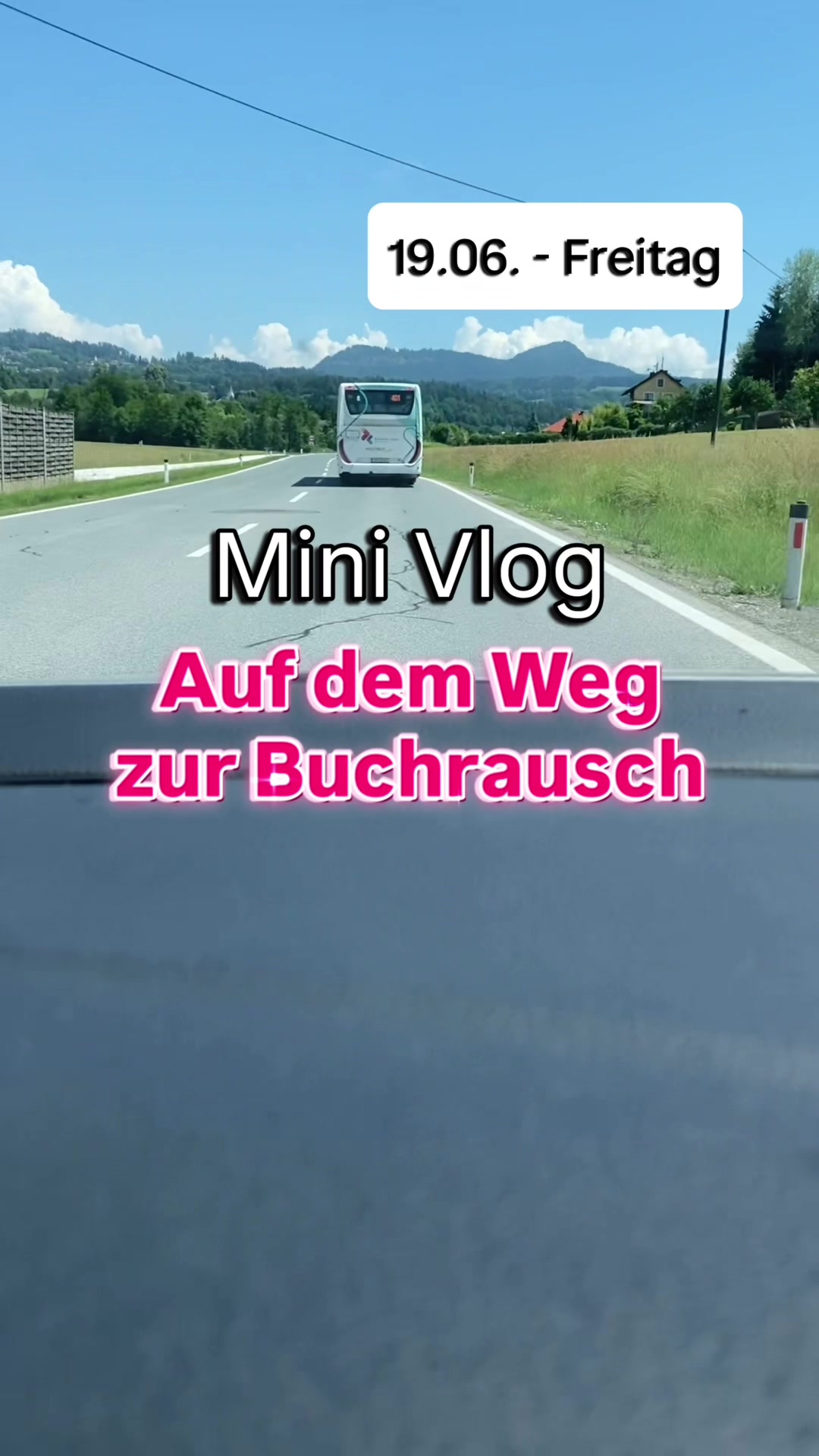 @Nina_Mace_Autorin