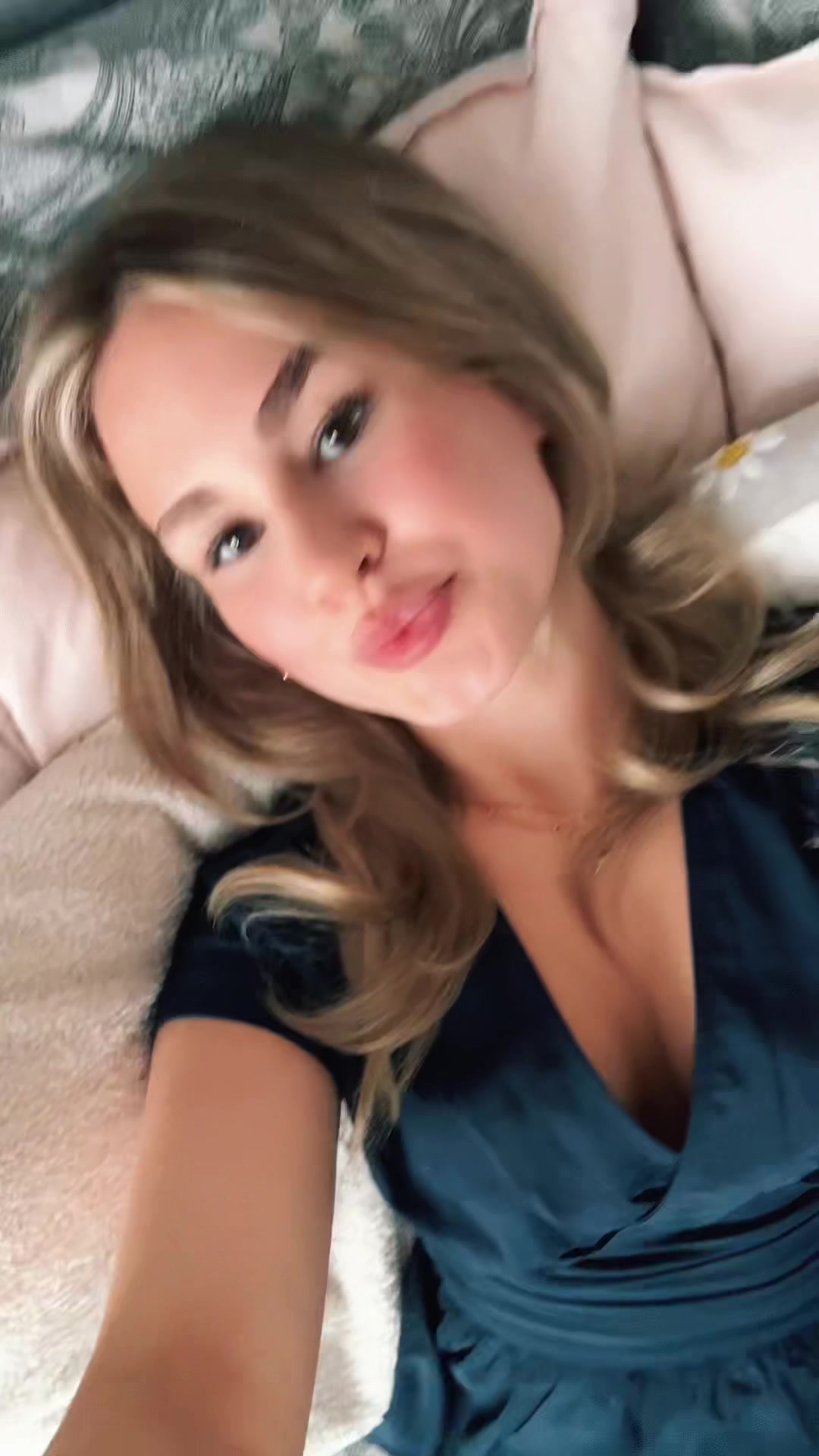 @𝙰𝙼𝚈