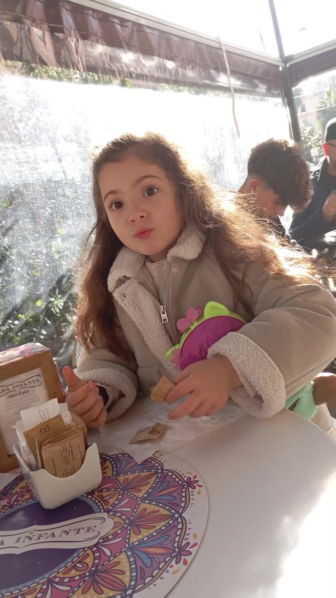 @Rita Artiaco
