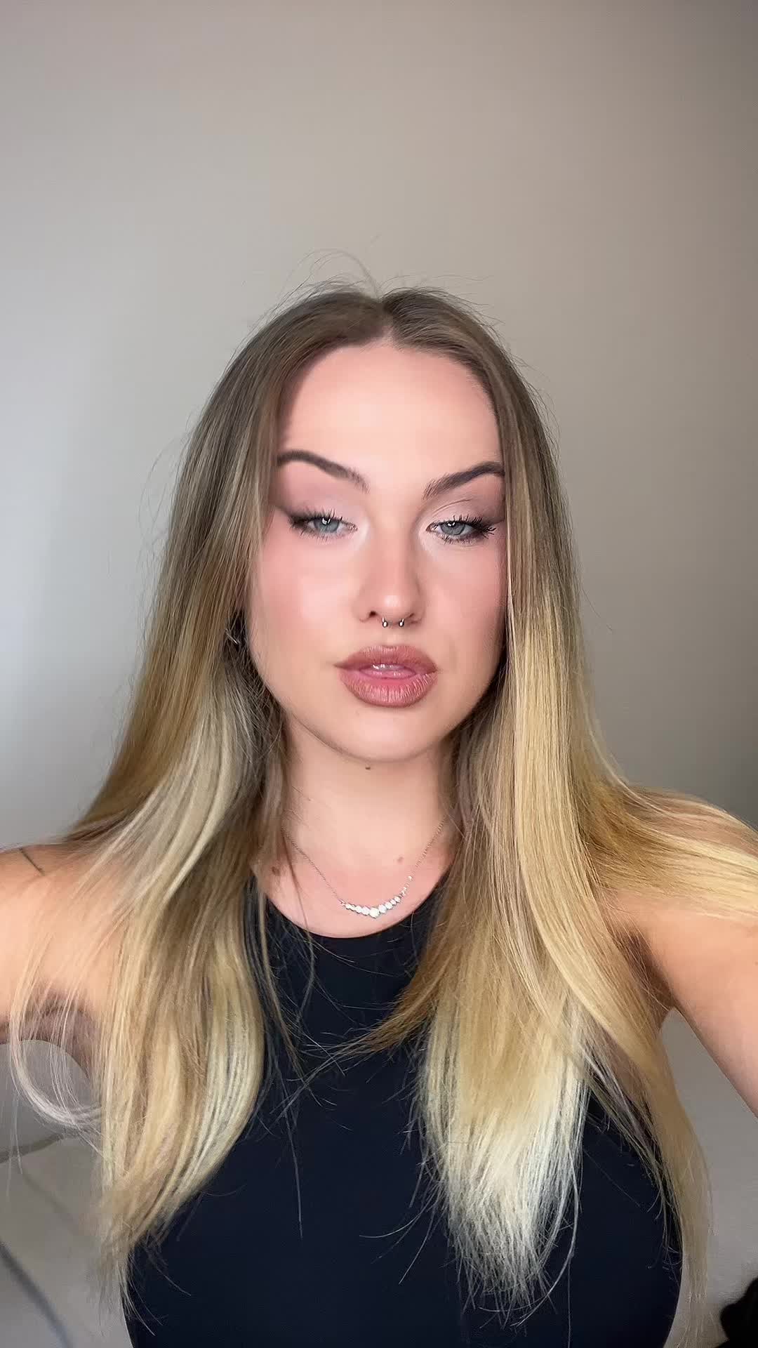 @Viuu