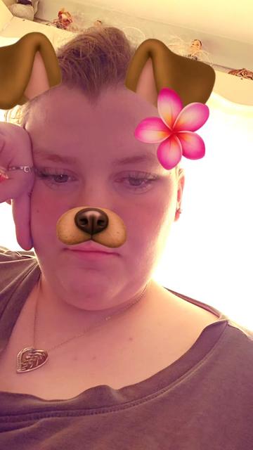@chloecrook00