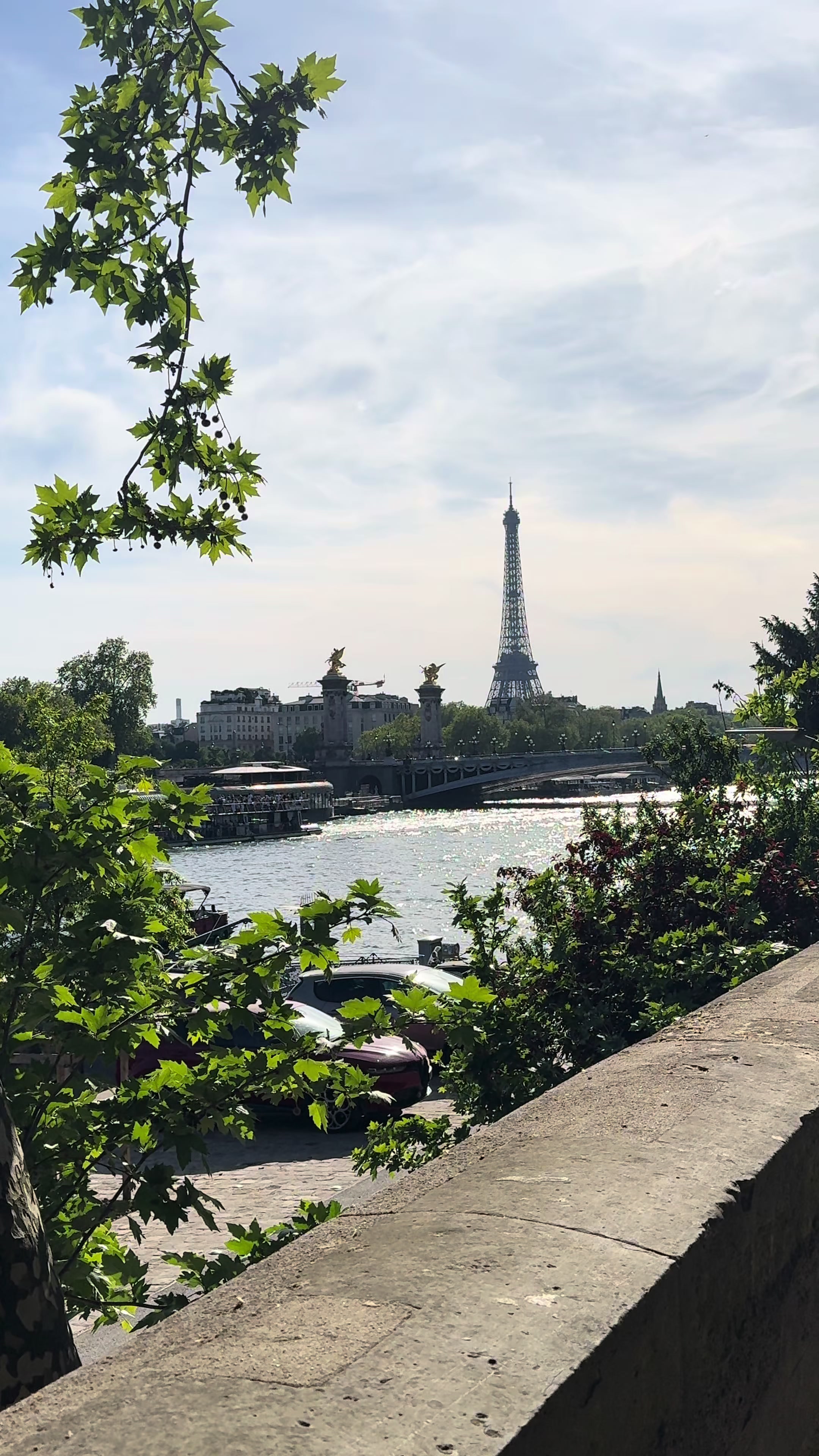 @Parisian.places