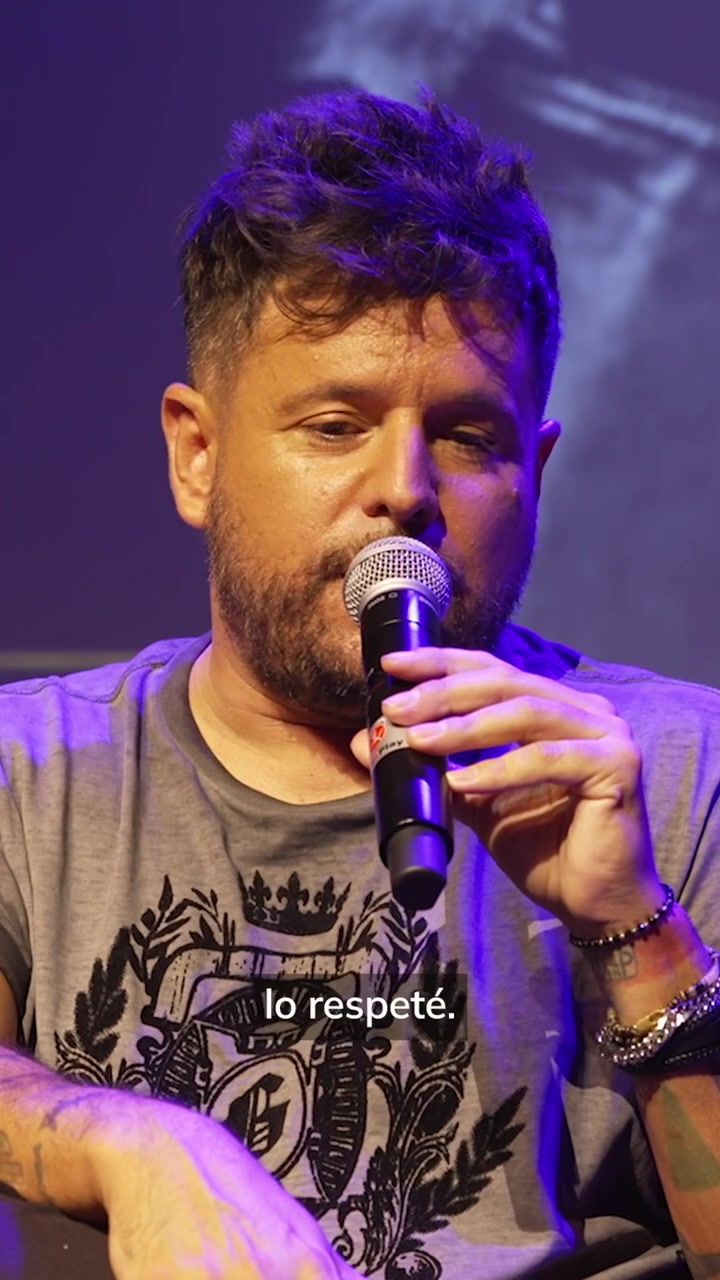@El País