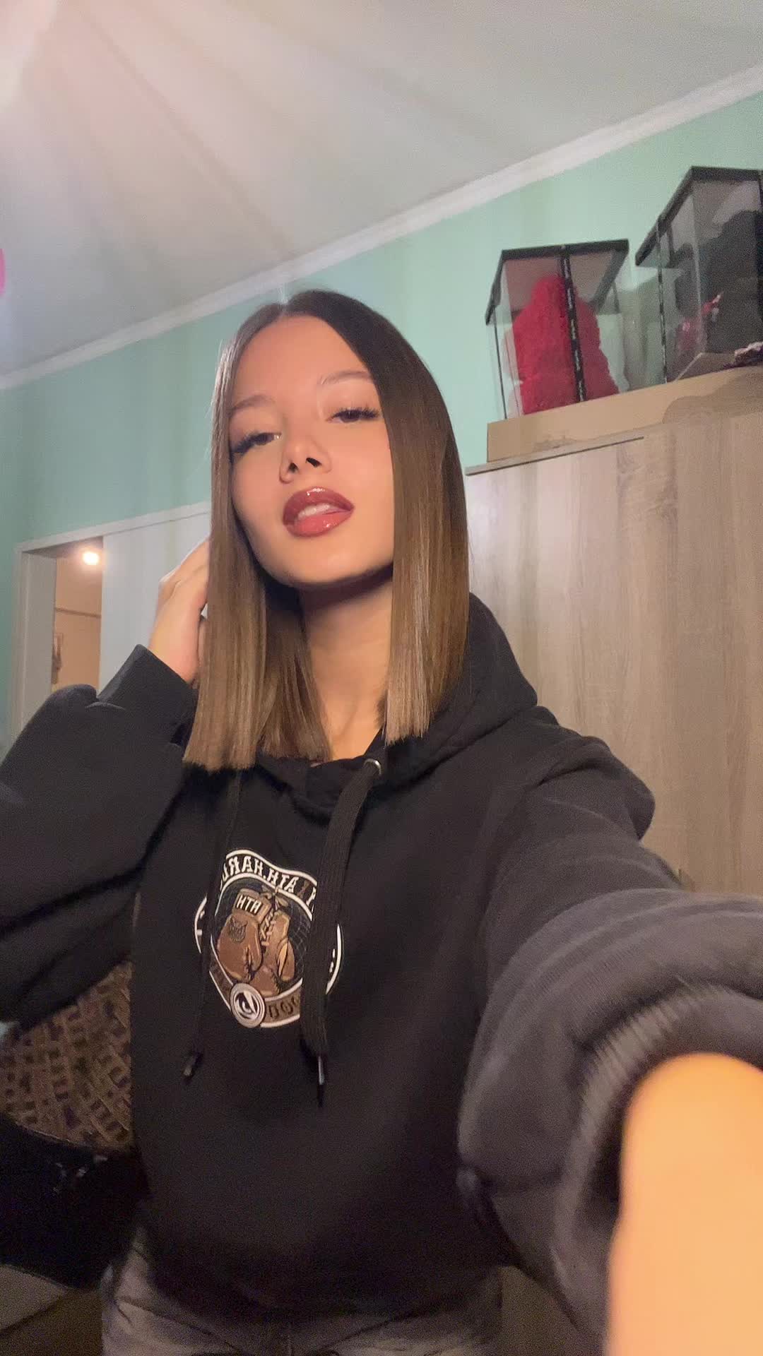 @𝓃𝒾𝓀𝑜𝓁𝑒𝓉𝓉𝒶
