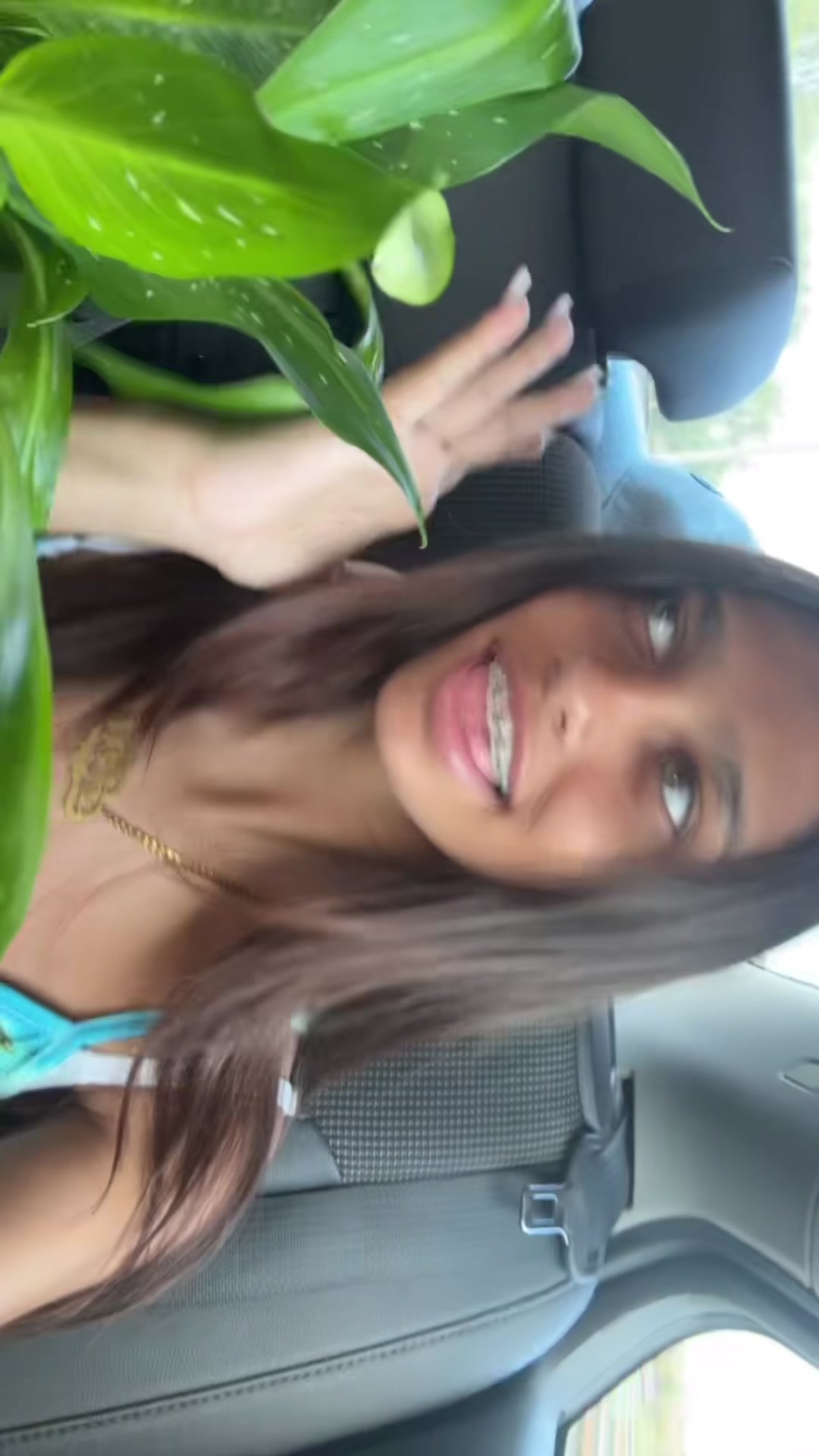 @Vaeliqur