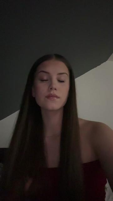 @adelkaa😻