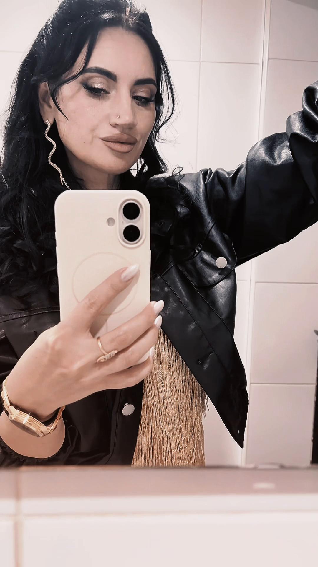 @Yana Amirova