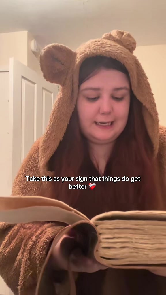 @Kat ⋆˚✿˖°