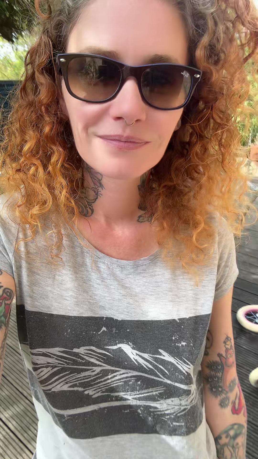 @Curlyhairwithtattoos