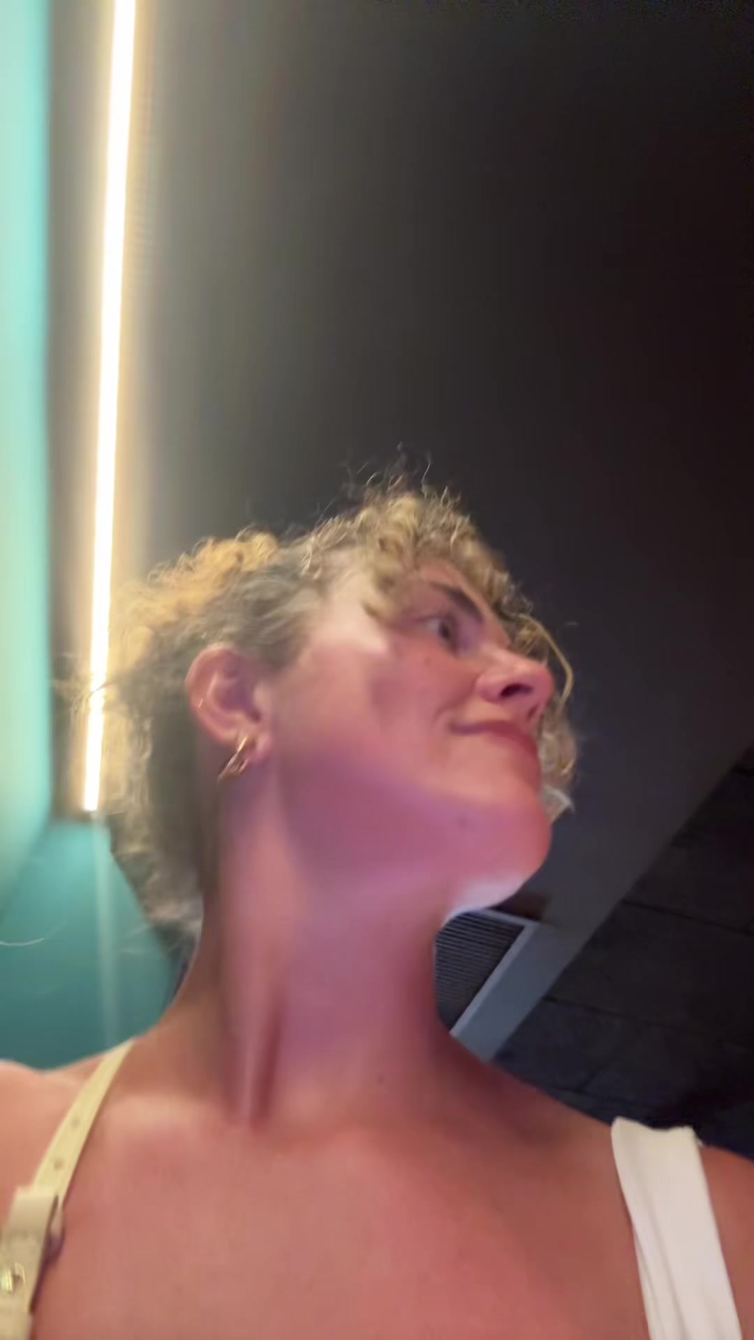 @elbuckles
