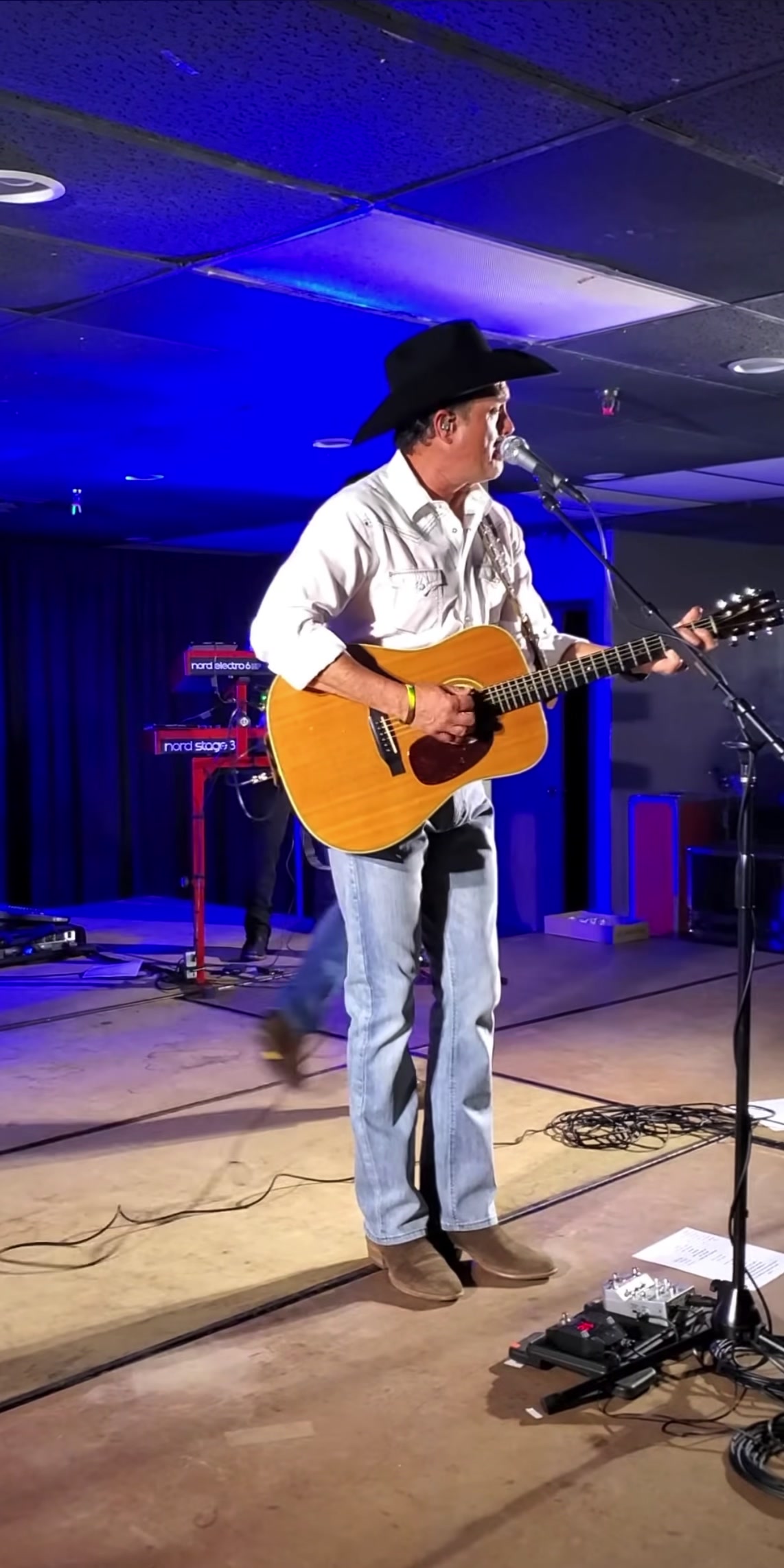 @KeepingItCountry