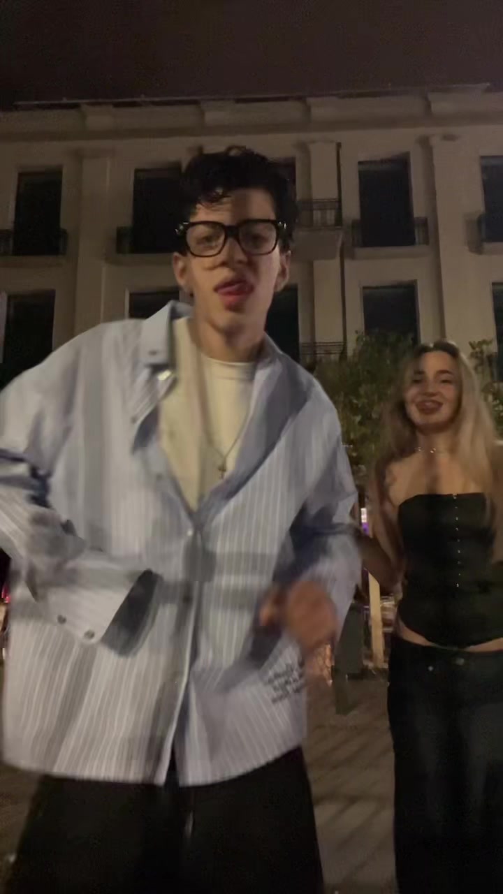 @Nefeli