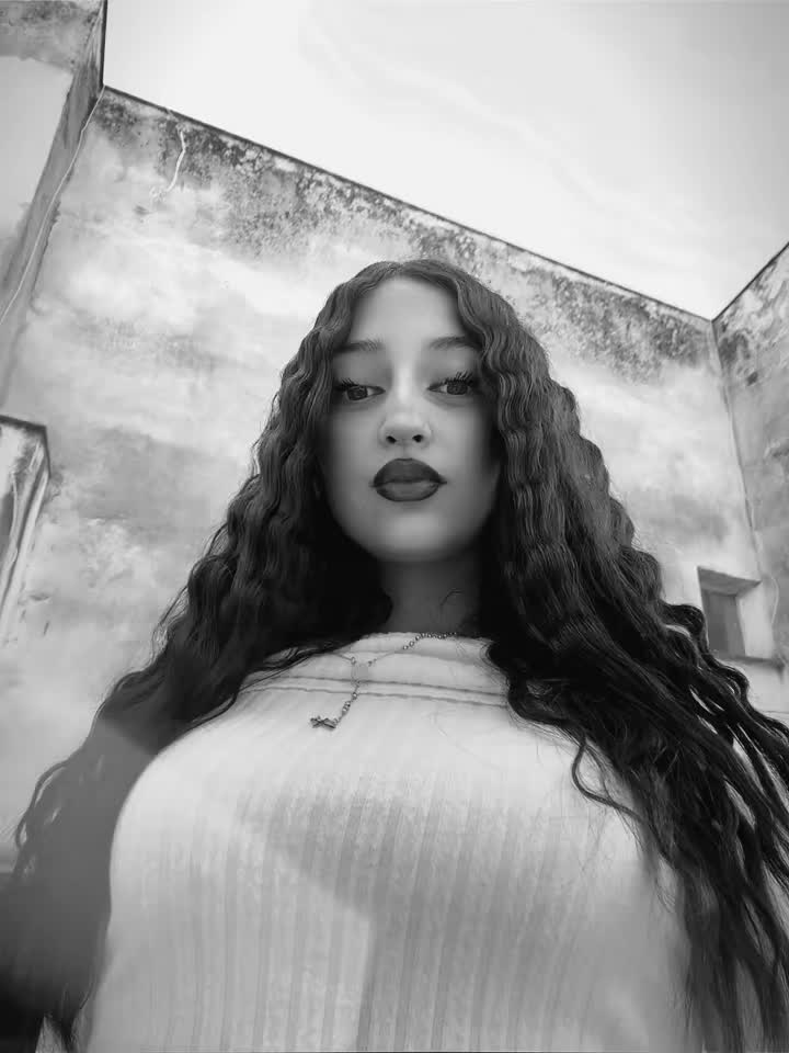 @𝑬𝒗𝒂👩🏽&zwj;🦱
