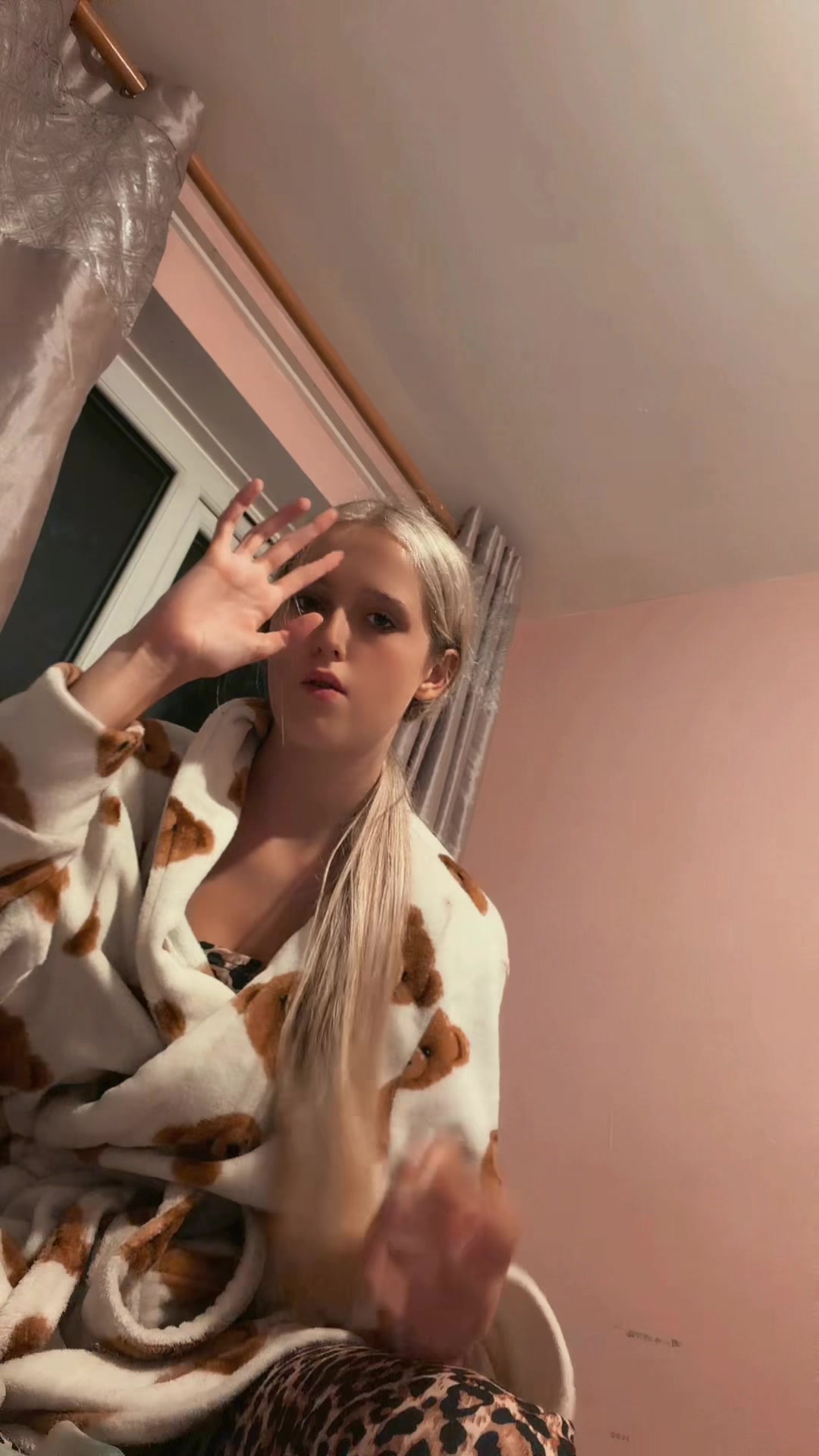 @aliciaroseꨄ