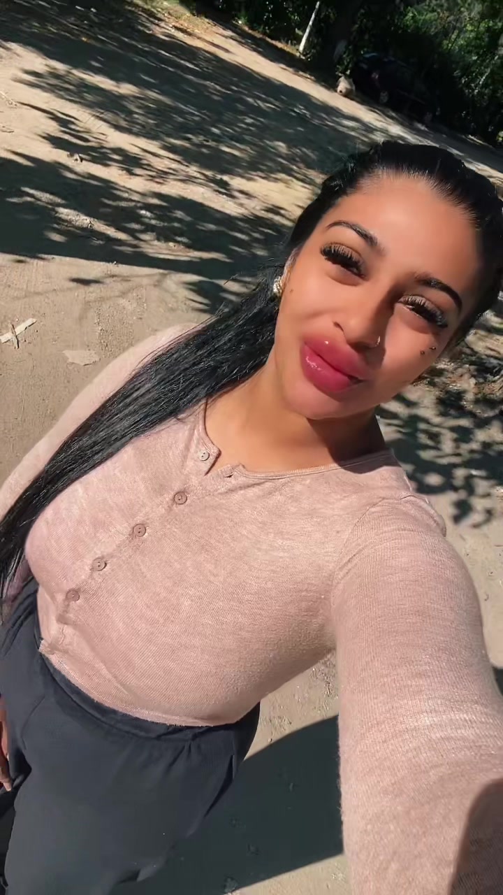 @Ana brunetica