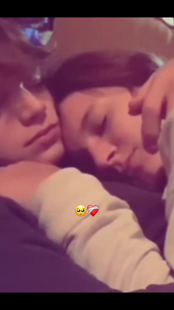 @𝖇𝖗𝖔𝖐𝖊𝖓 𝖍𝖊𝖆𝖗𝖙 ❤️&zwj;🩹
